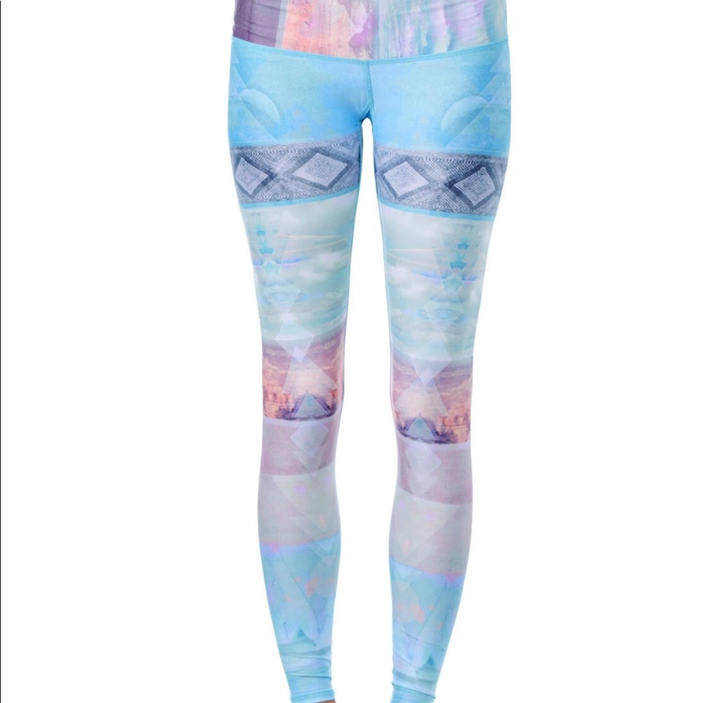 Tarot Desert Teeki Hot Pants